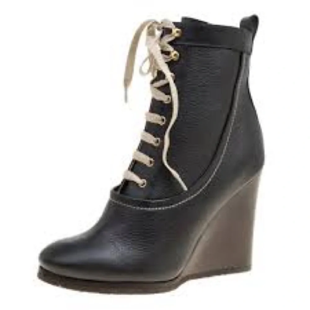 Chloe Wedge Lace Up Leather Heeled Ankle Boot Scallop Detail Black Leather 39 - Picture 2 of 15